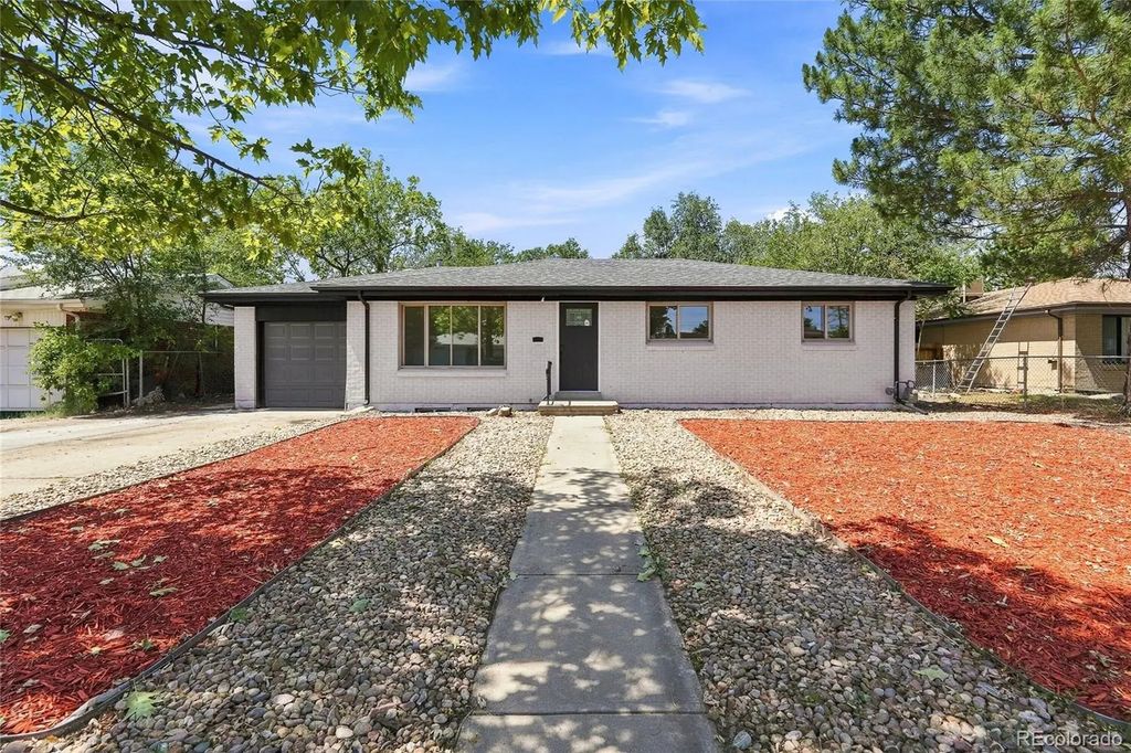 3113 Worchester Street, Aurora