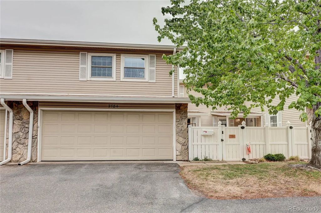 2784 S Heather Gardens Way, Aurora