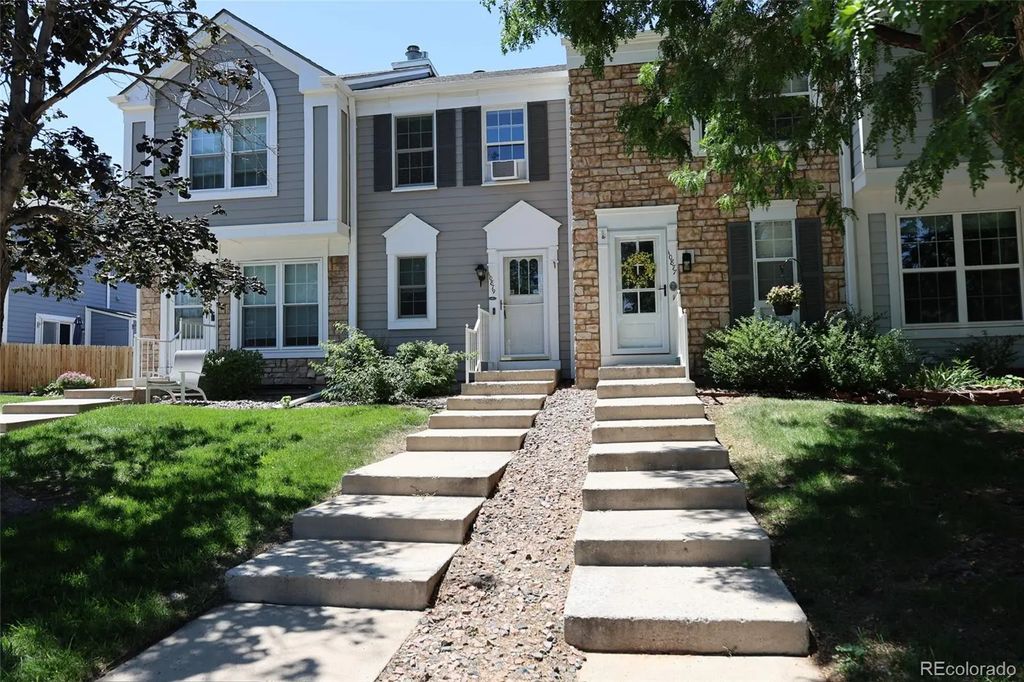 10879 W Dartmouth Avenue, Lakewood