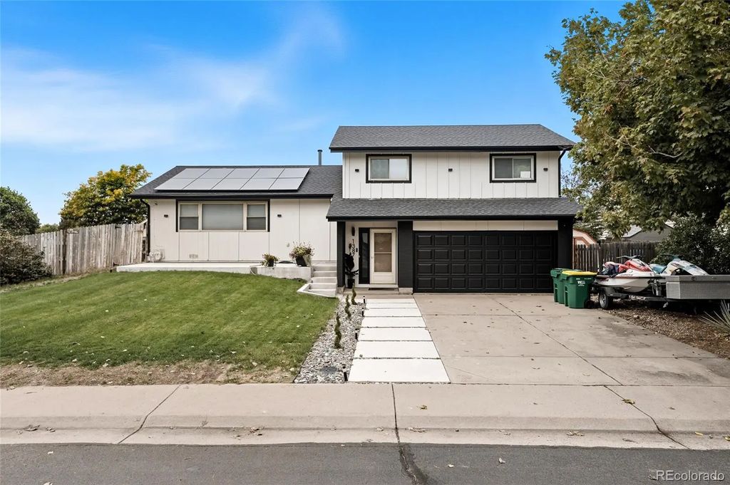 1387 S Oswego Court, Aurora