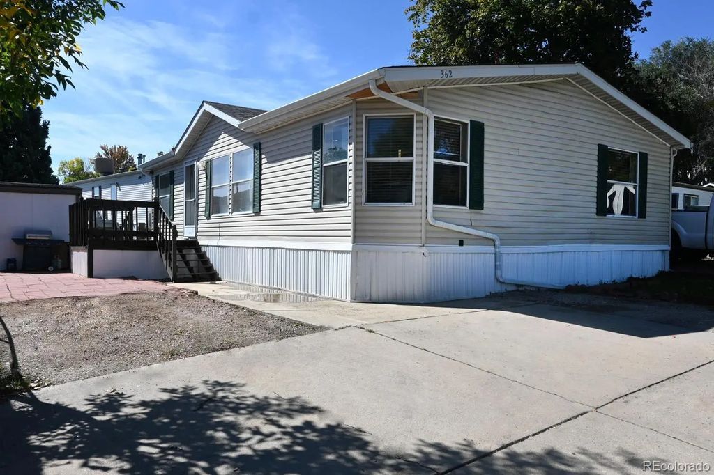 1500 W Thornton Parkway, Thornton