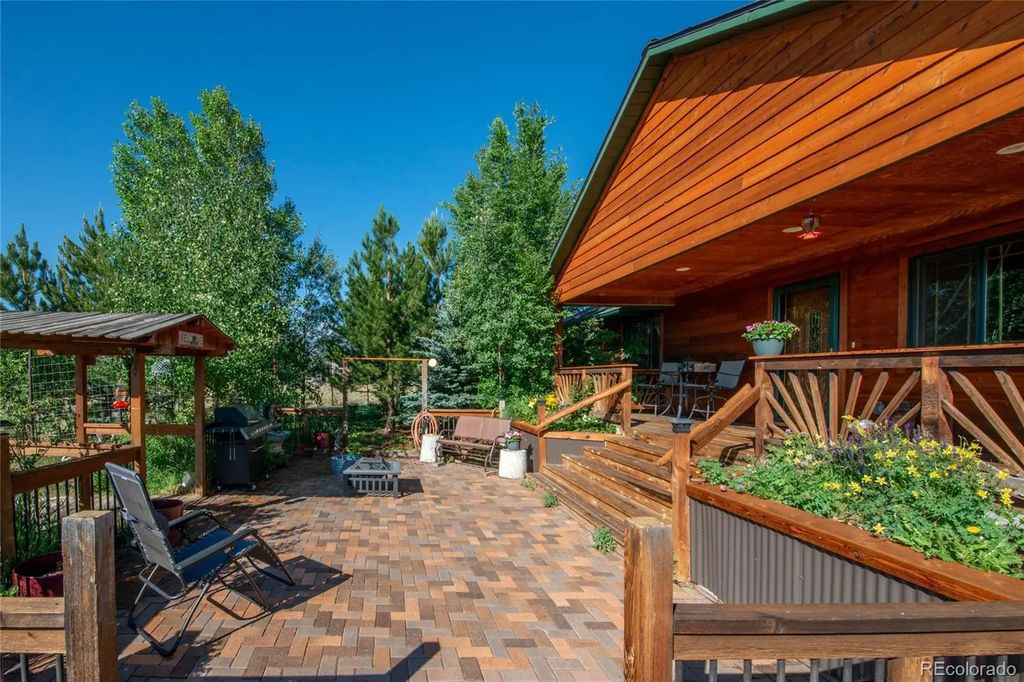 16602 Holly Court, Buena Vista