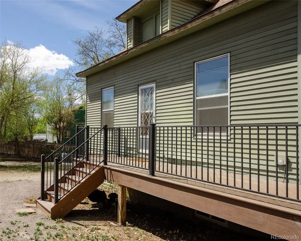 445 Hover Street, Longmont