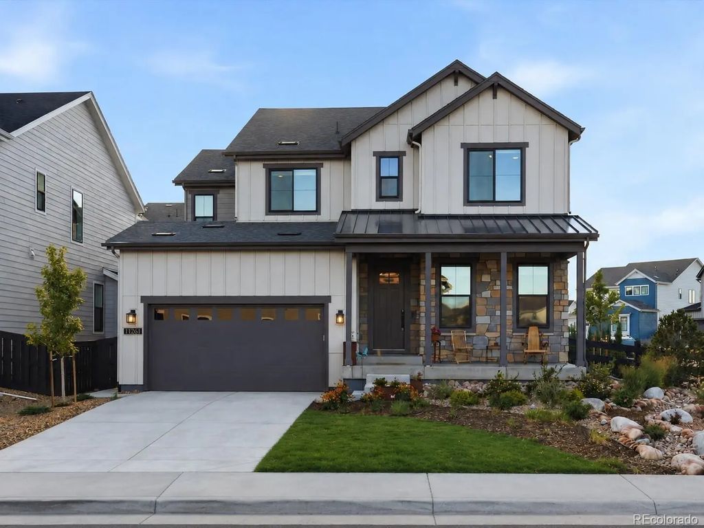 11261 Moonshimmer Street, Littleton
