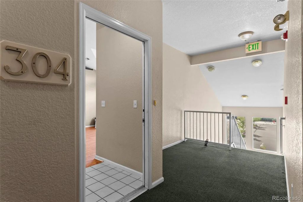 14241 E 1st Drive 304, Aurora
