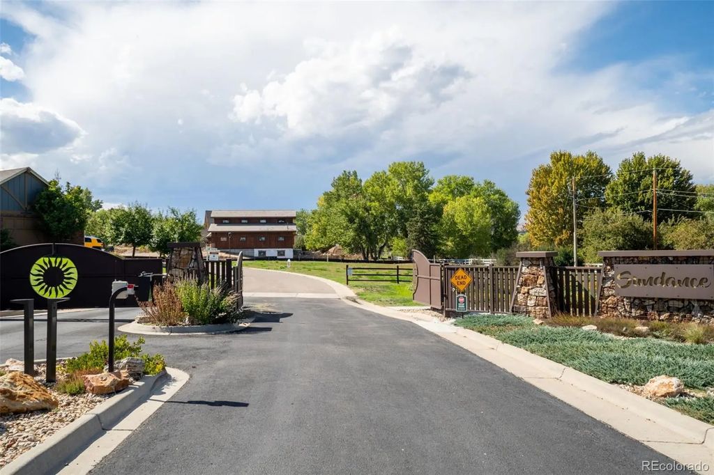 8855 W Bear Creek Drive, Lakewood