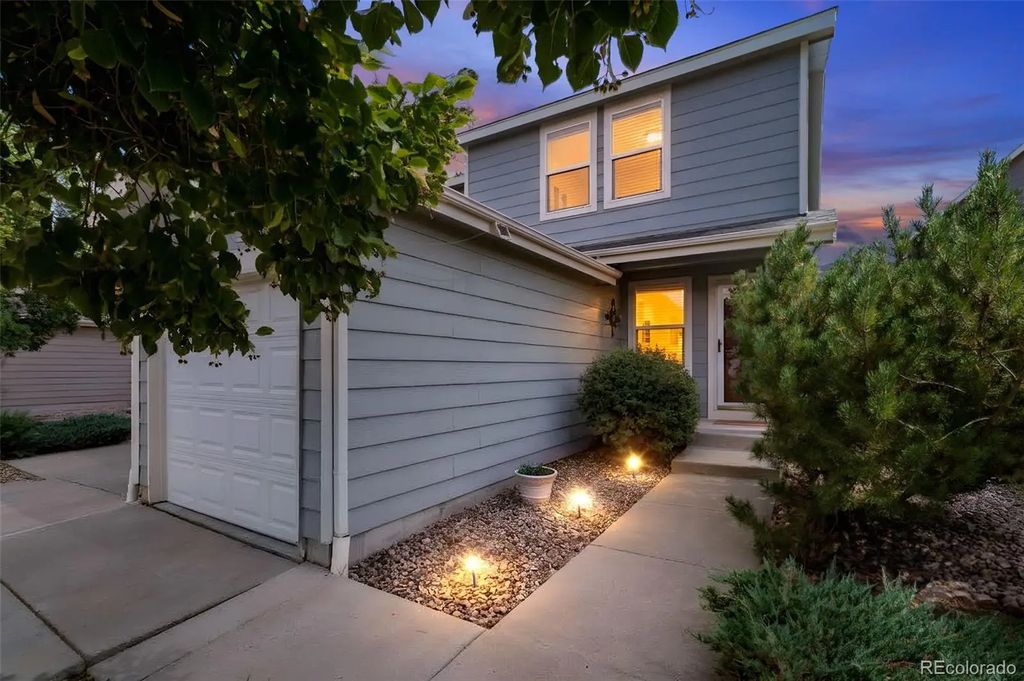 882 Mockingbird Lane, Brighton
