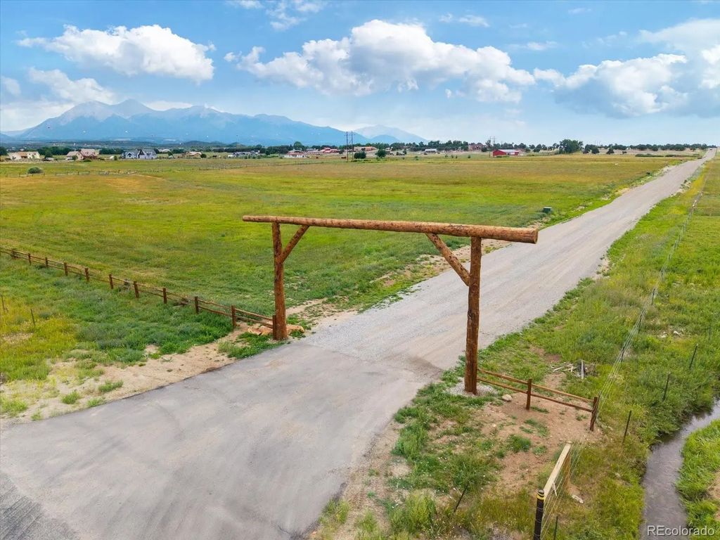 8147 Freedom Circle, Salida