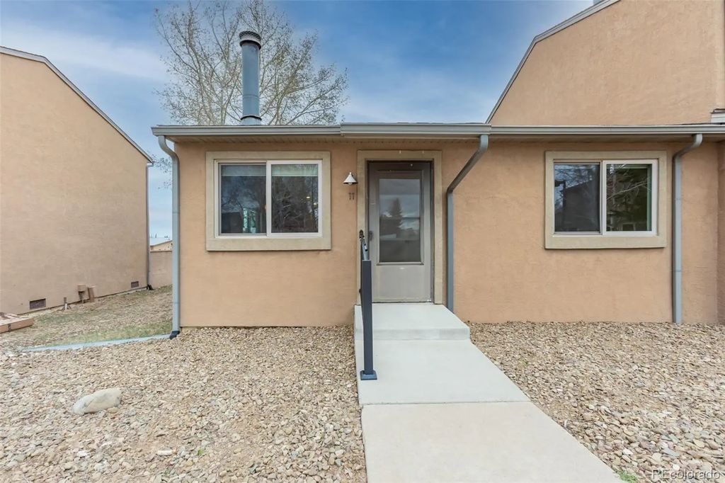 9 Granada Court 11, Westcliffe