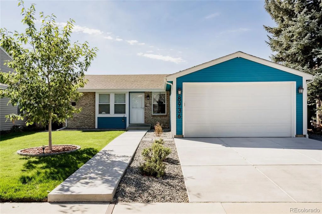 8936 W Ottawa Avenue, Littleton