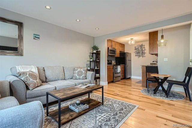 2460 W Caithness Place 104, Denver