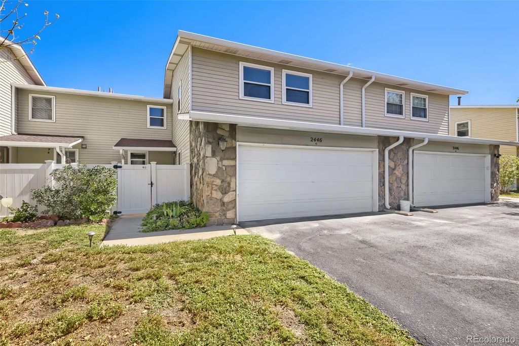 2446 S Vaughn Way C, Aurora