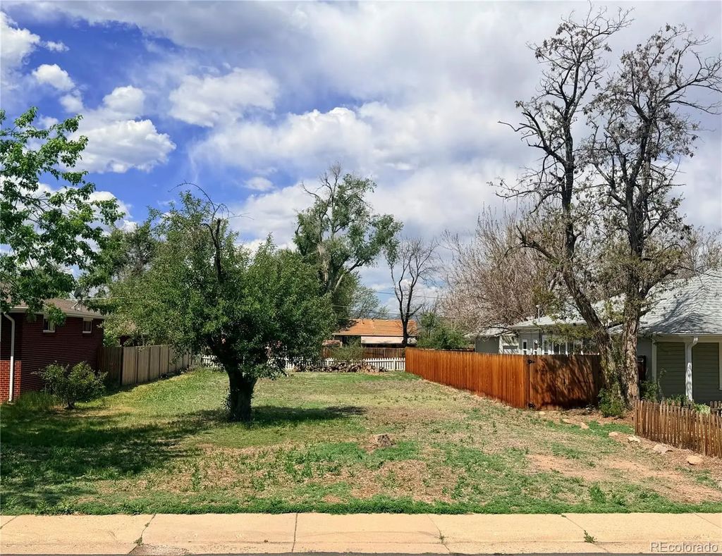 3973 S Elati Street, Englewood