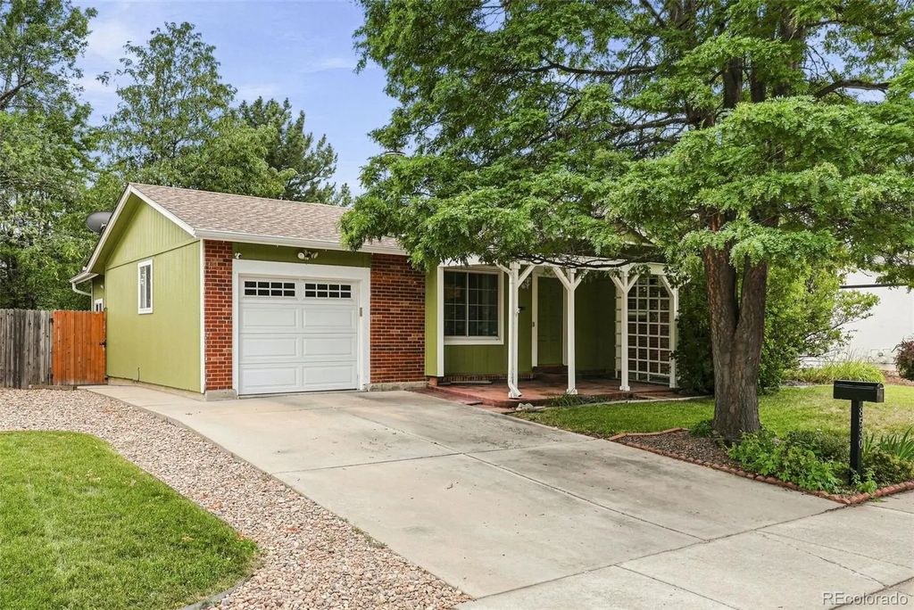 8530 W 88th Place, Westminster
