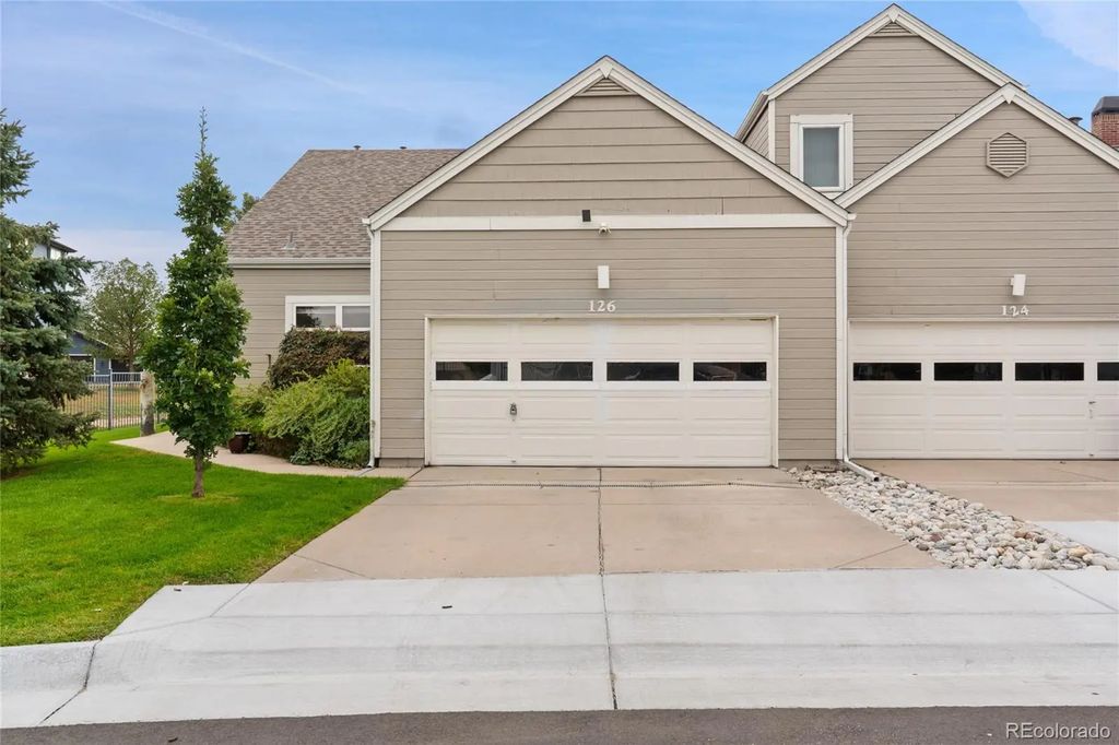 15555 E 40th Avenue 126, Denver