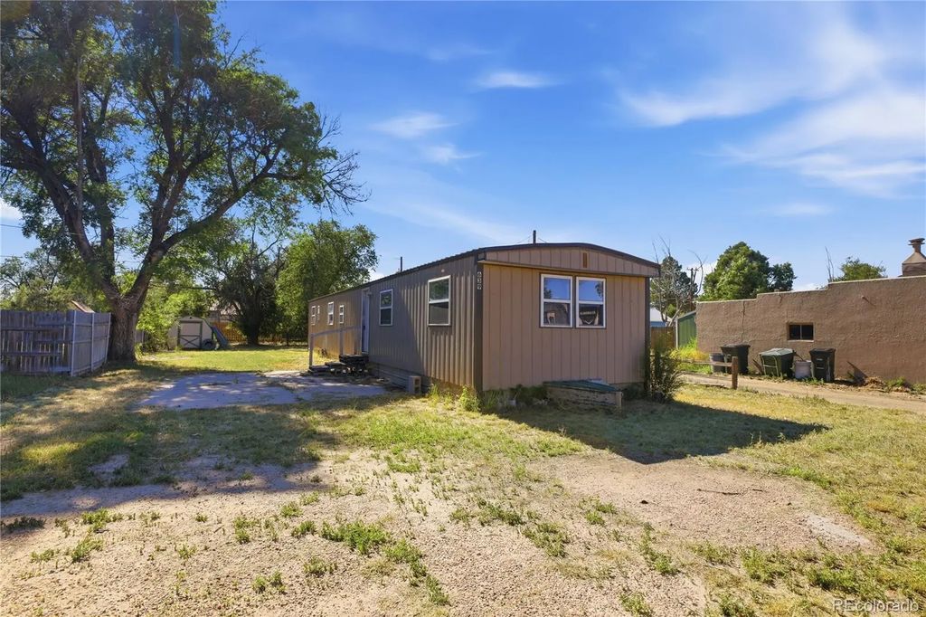 639 Wisconsin Avenue, Limon