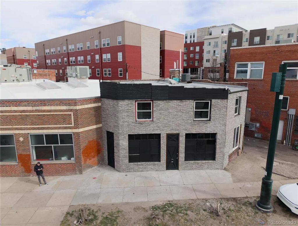 2120 N Broadway, Denver