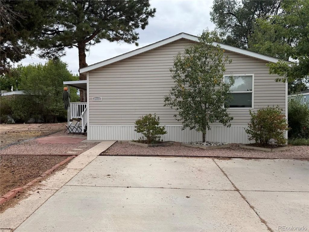 1095 Western Drive, Colorado Springs