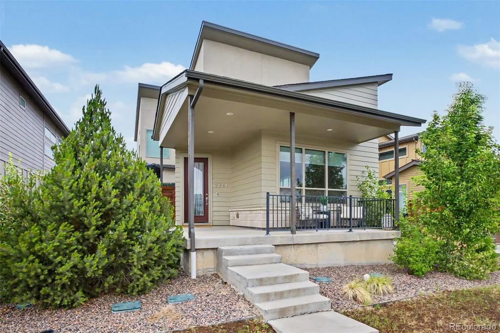 9761 Taylor River Circle, Littleton