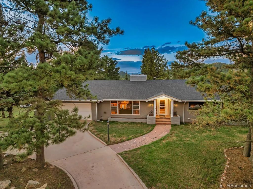 105 Piney Point Lane, Woodland Park