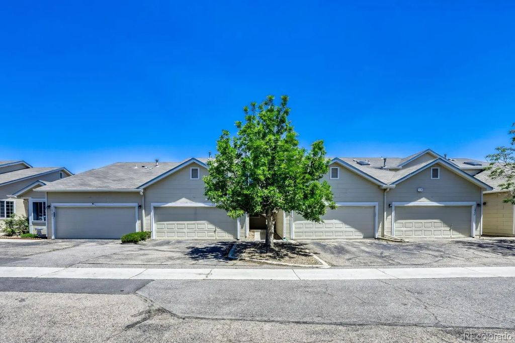 12343 E 2nd Drive, Aurora