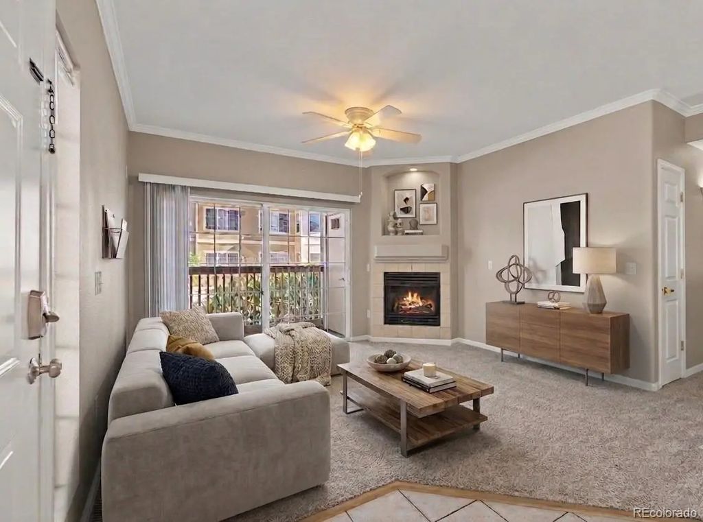 10070 E Carolina Drive 101, Aurora