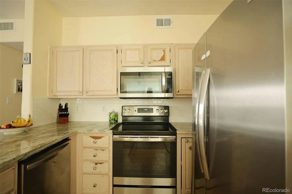8342 Pebble Creek Way 102, Littleton