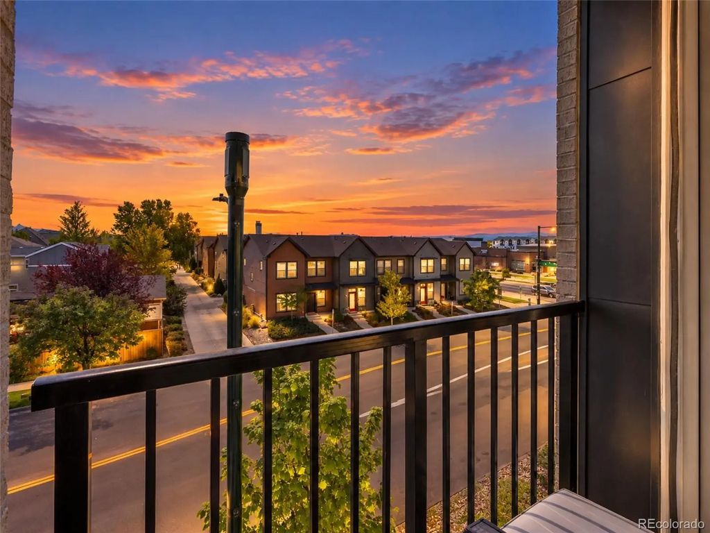 8475 E 36th Avenue 314, Denver