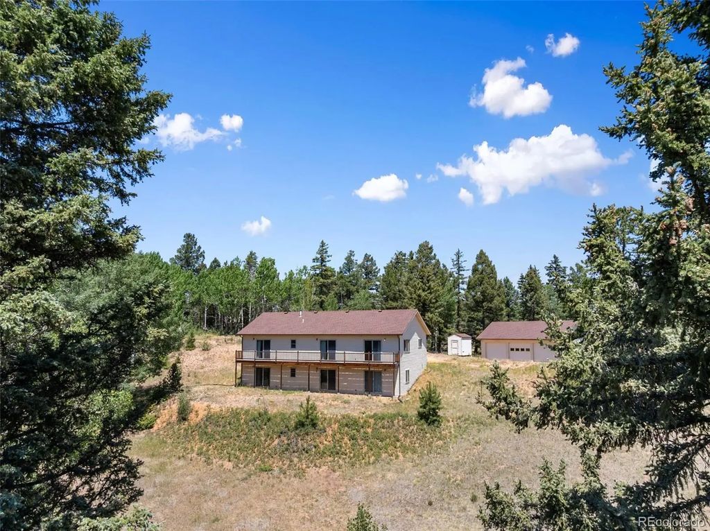 1054 Cantiberry Road, Divide
