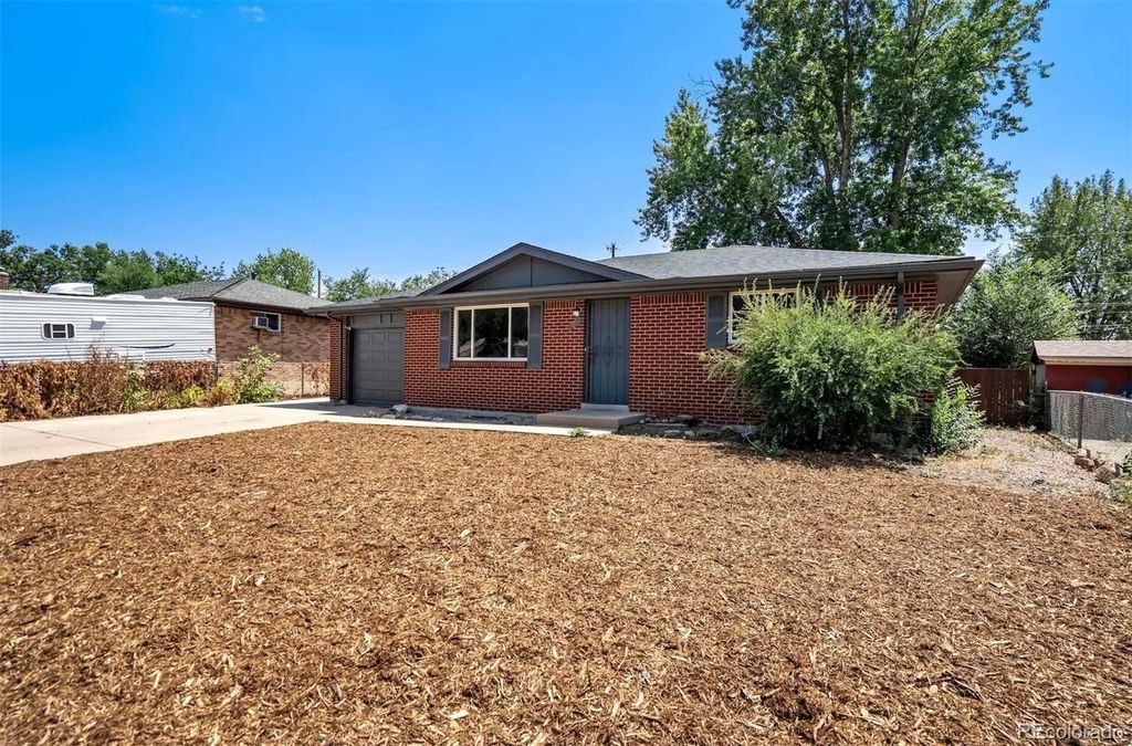 65 S Roosevelt Street, Colorado Springs
