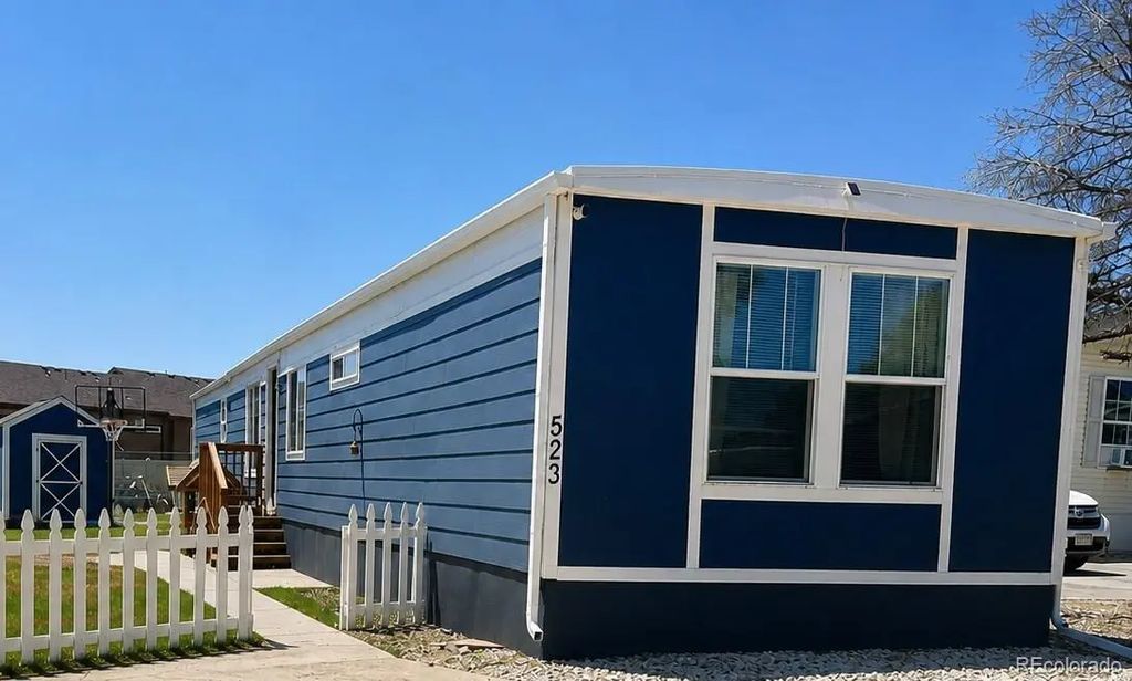 4210 E 100th Avenue, Denver