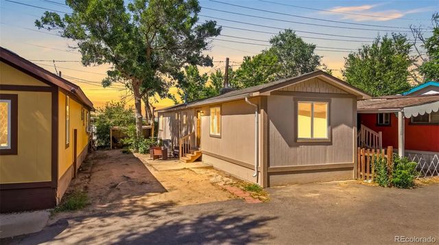 5565 Federal Boulevard, Denver