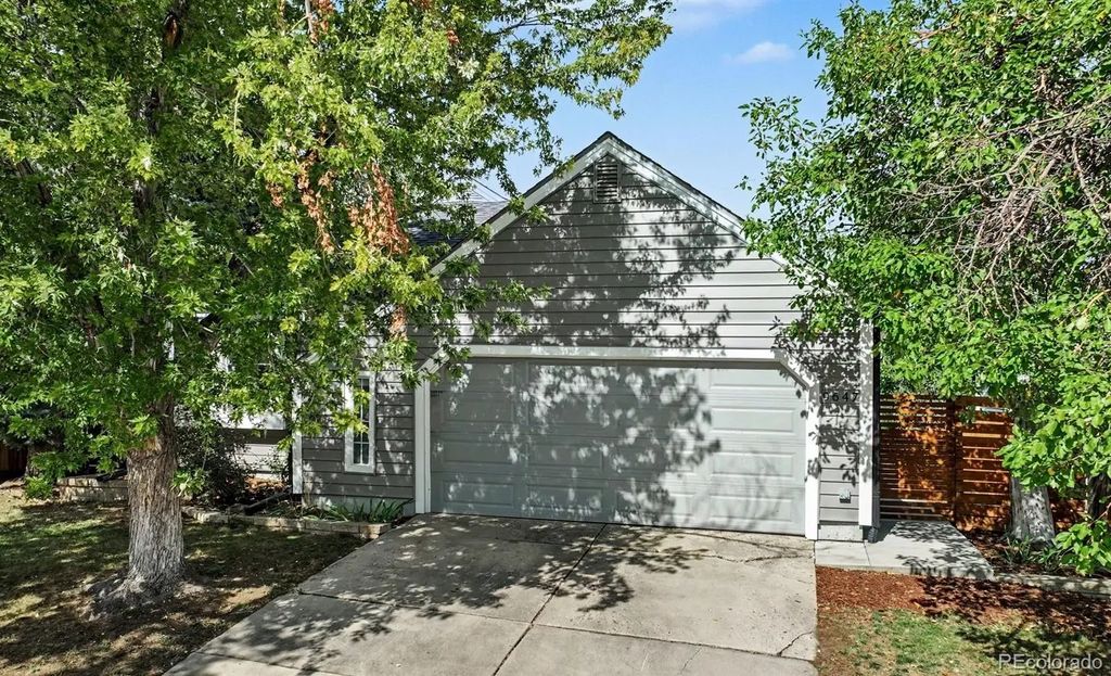 9647 W Elmhurst Place, Littleton