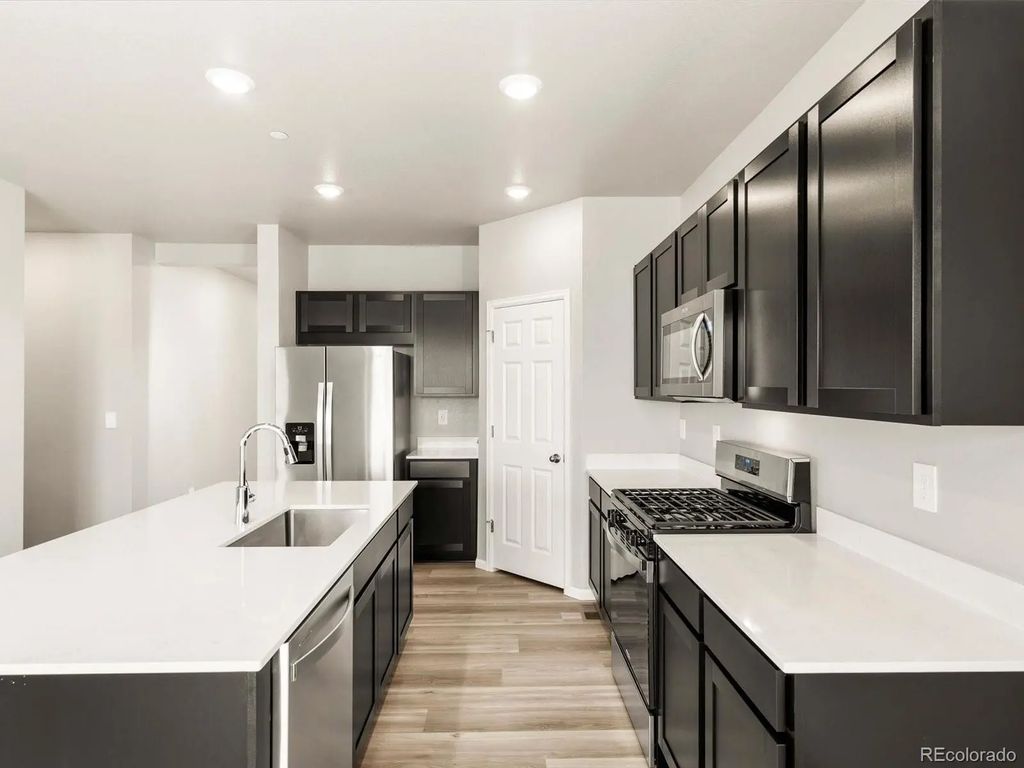12067 E 101st Avenue, Commerce City