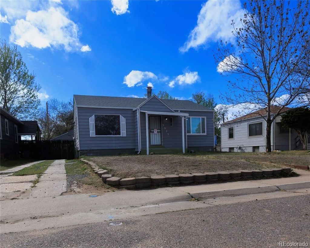 3975 S Pennsylvania Street, Englewood