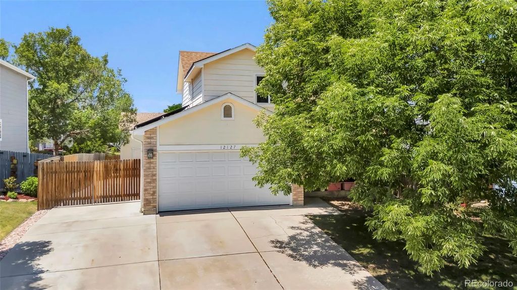 12127 Hudson Court, Thornton