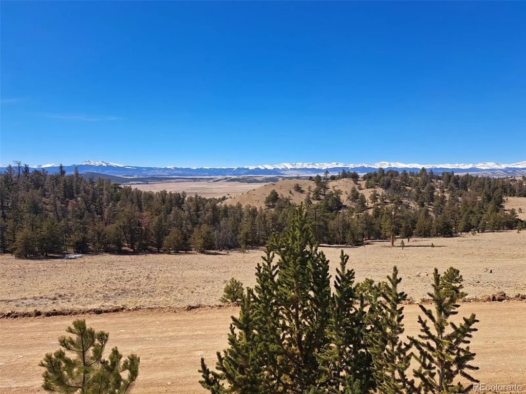 369 Summit Road, Hartsel