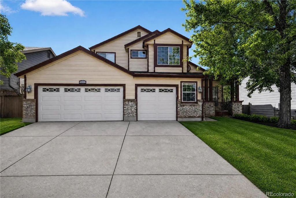 2024 Sandhurst Drive, Castle Rock