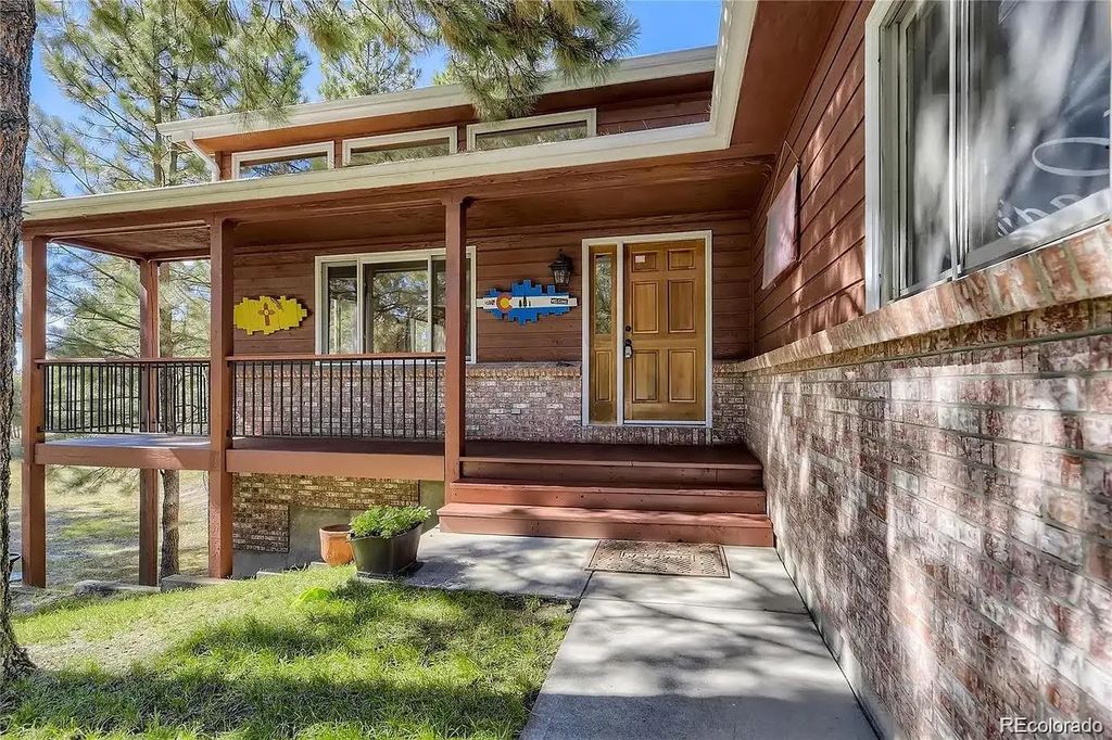 35731 Elkridge Run, Elizabeth