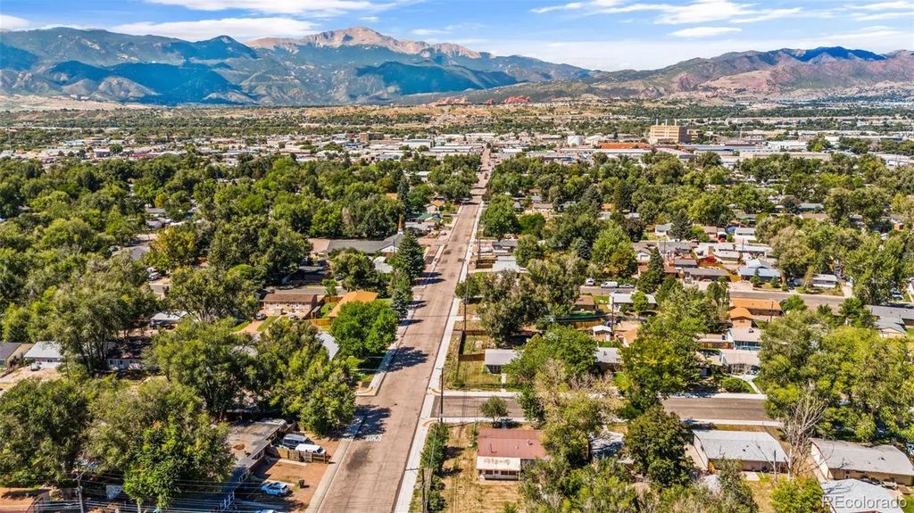 3201 Illinois Avenue, Colorado Springs