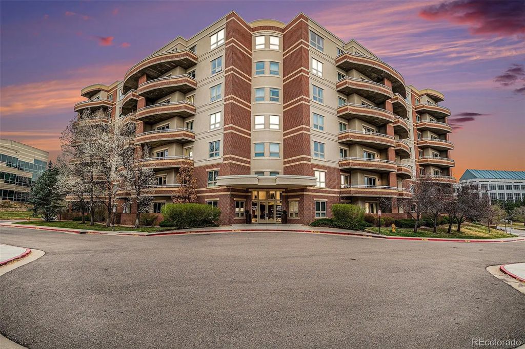 4875 S Monaco Street 105, Denver