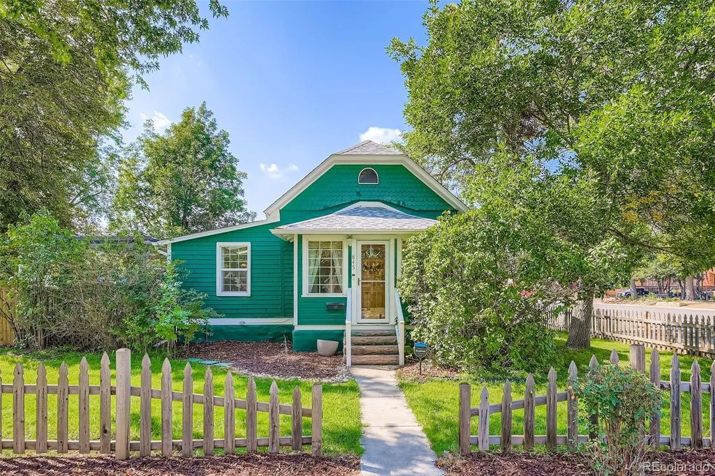 845 Martin Street, Longmont