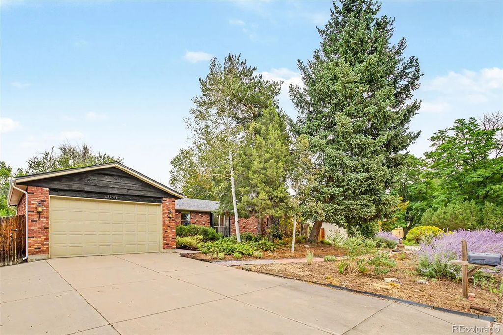 11811 E Arkansas Avenue, Aurora