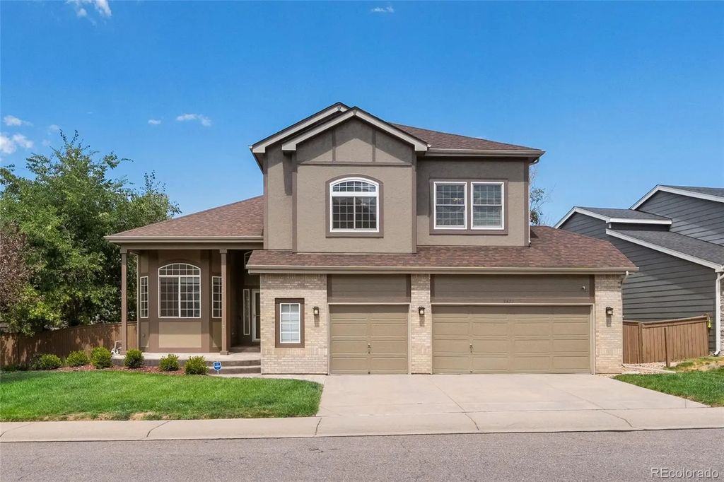 9477 Burgundy Circle, Littleton