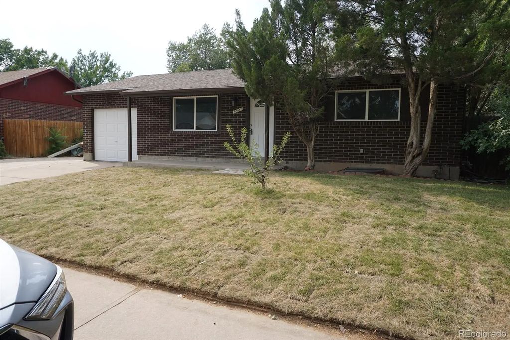 5527 Chandler Court, Denver