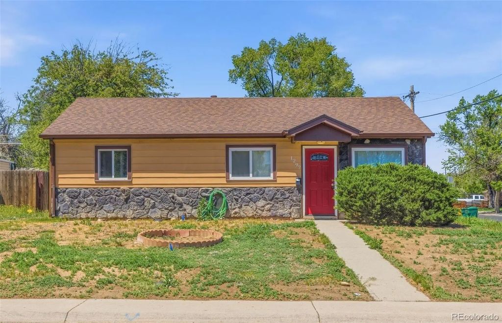 1297 Worchester Street, Aurora