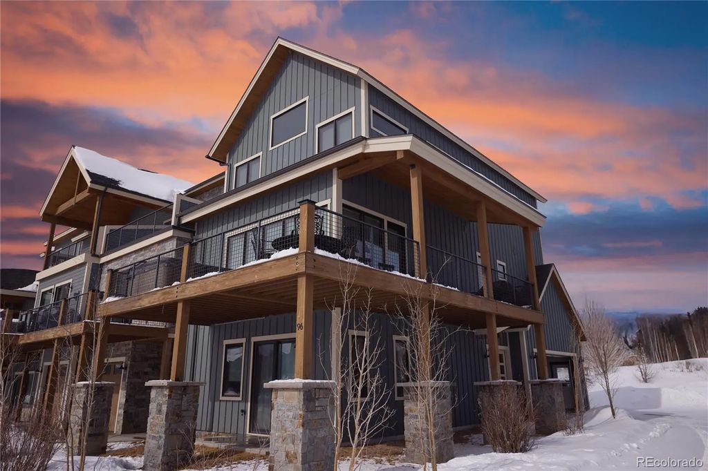 96 Hay Meadow Drive, Fraser