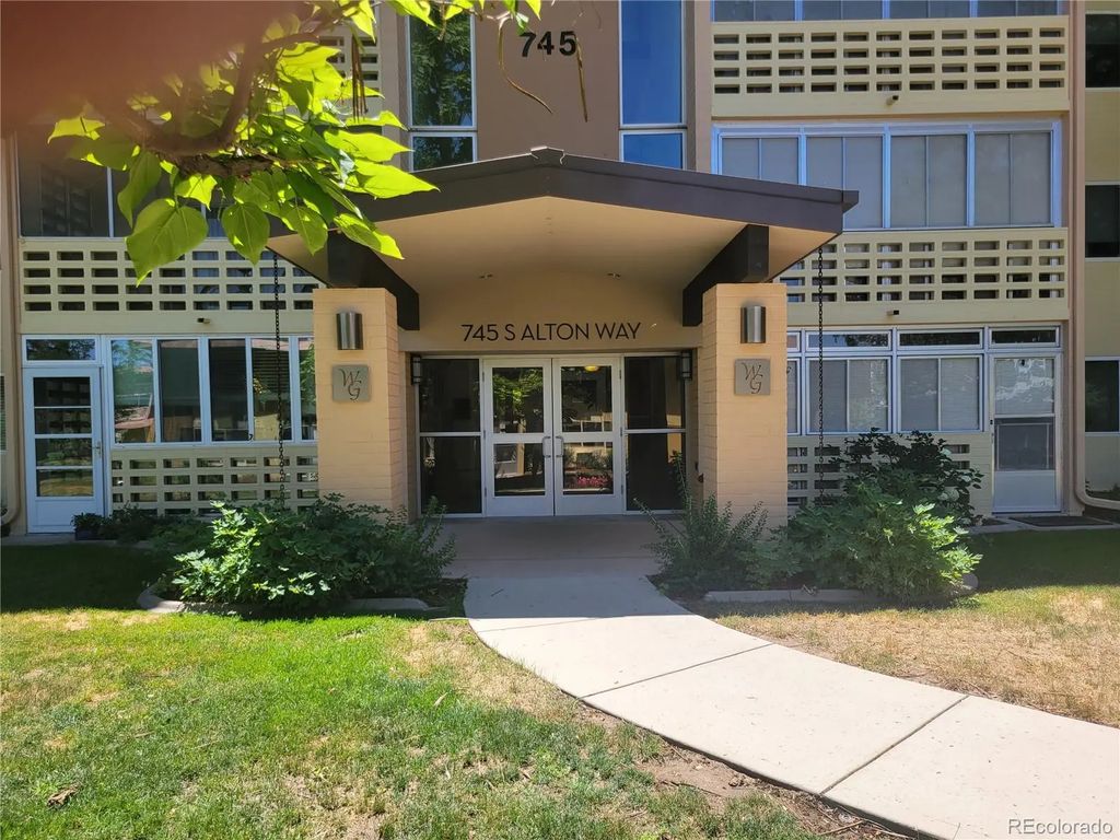745 S Alton Way 8a, Denver
