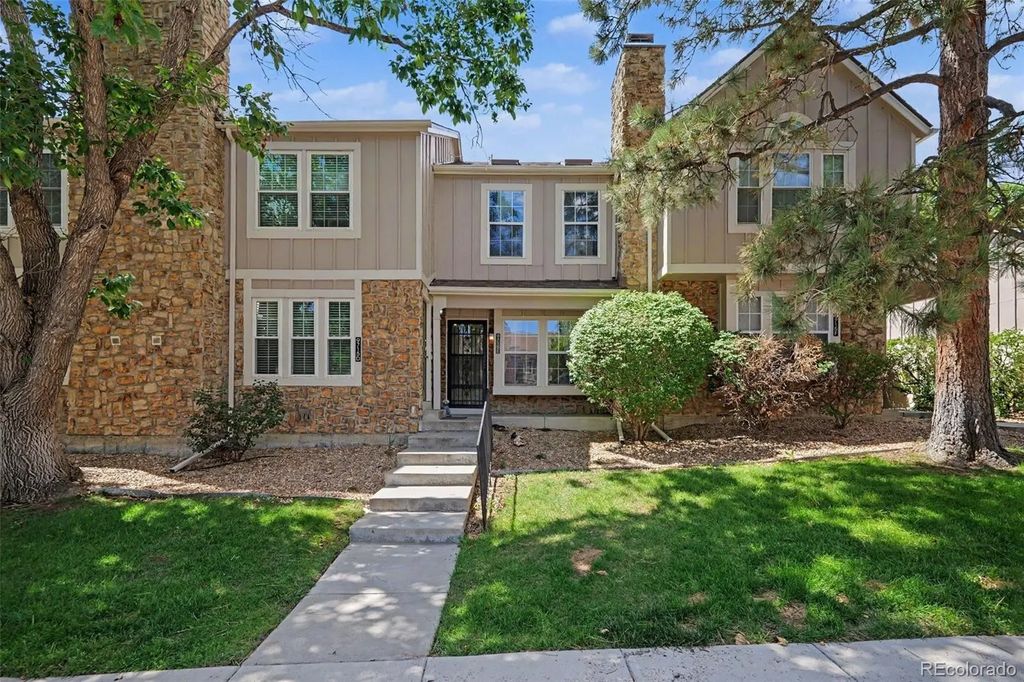 9715 W Chatfield Avenue E, Littleton