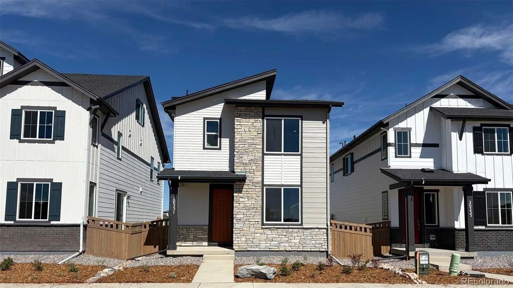 20331 E 57th Avenue, Aurora
